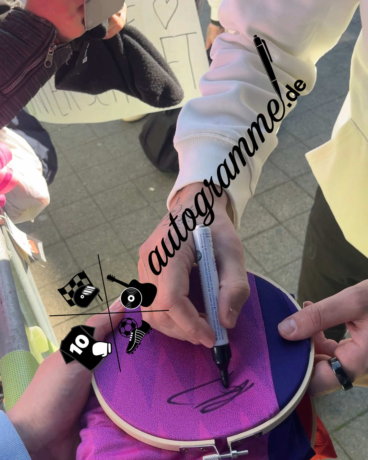 DFB jersey Robert Andrich signed Adidas COA Germany autograph M