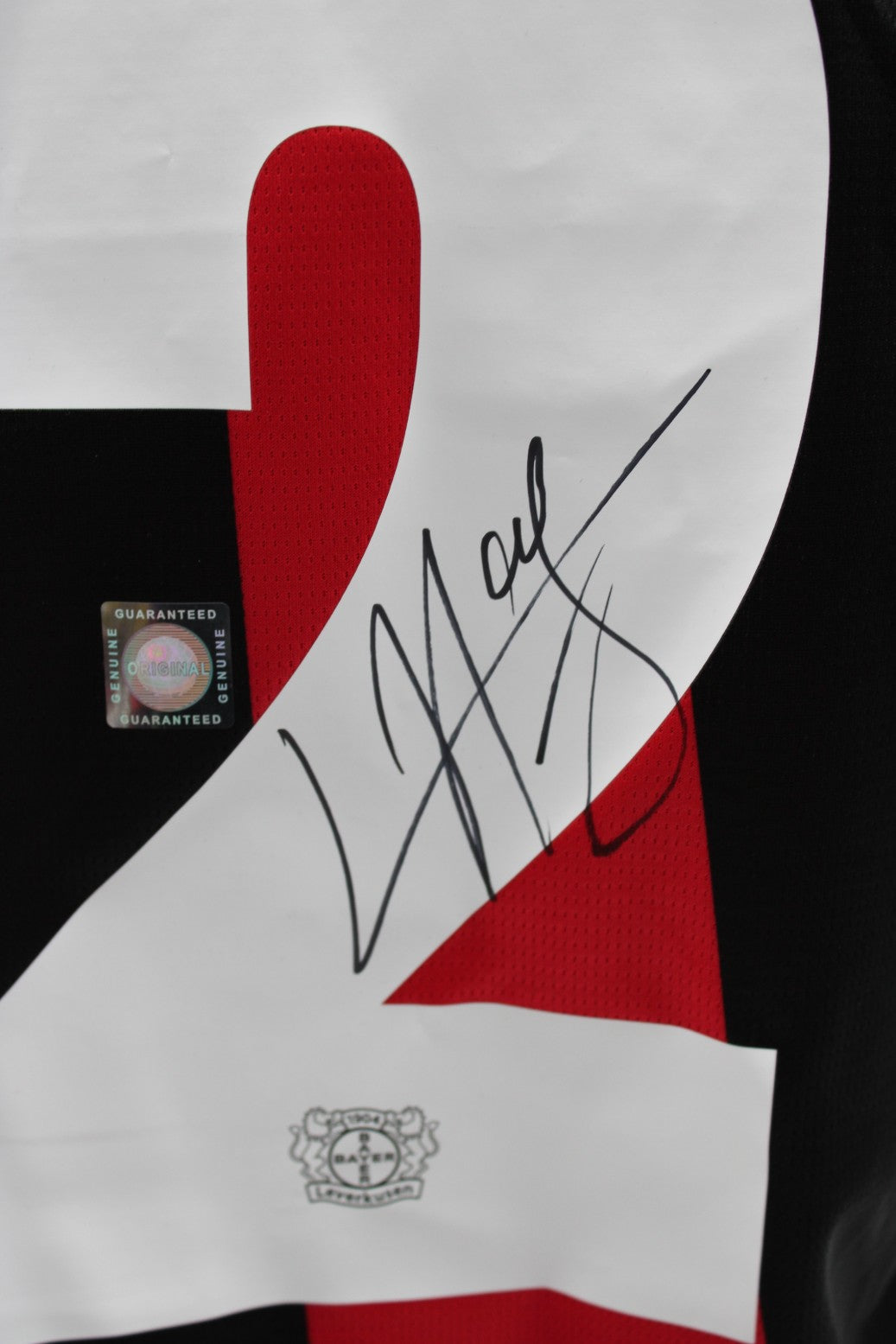 Bayer Leverkusen 2026/2027 Trikot Edmond Tapsoba signiert zertifiziert M