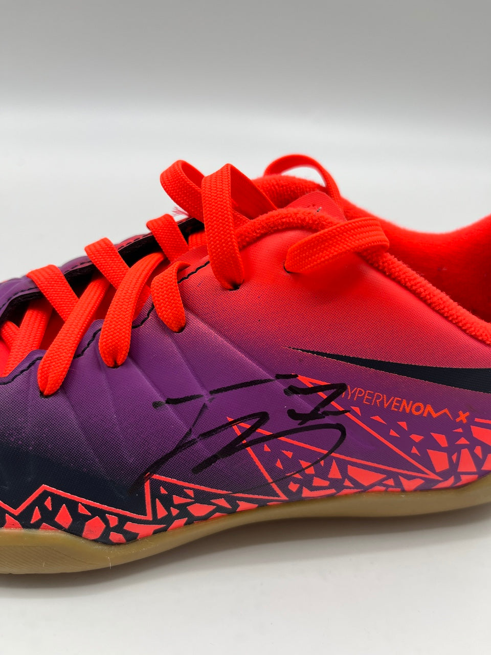 Fußballschuh Jobe Bellingham signiert Autogramm Bundesliga Nike 35