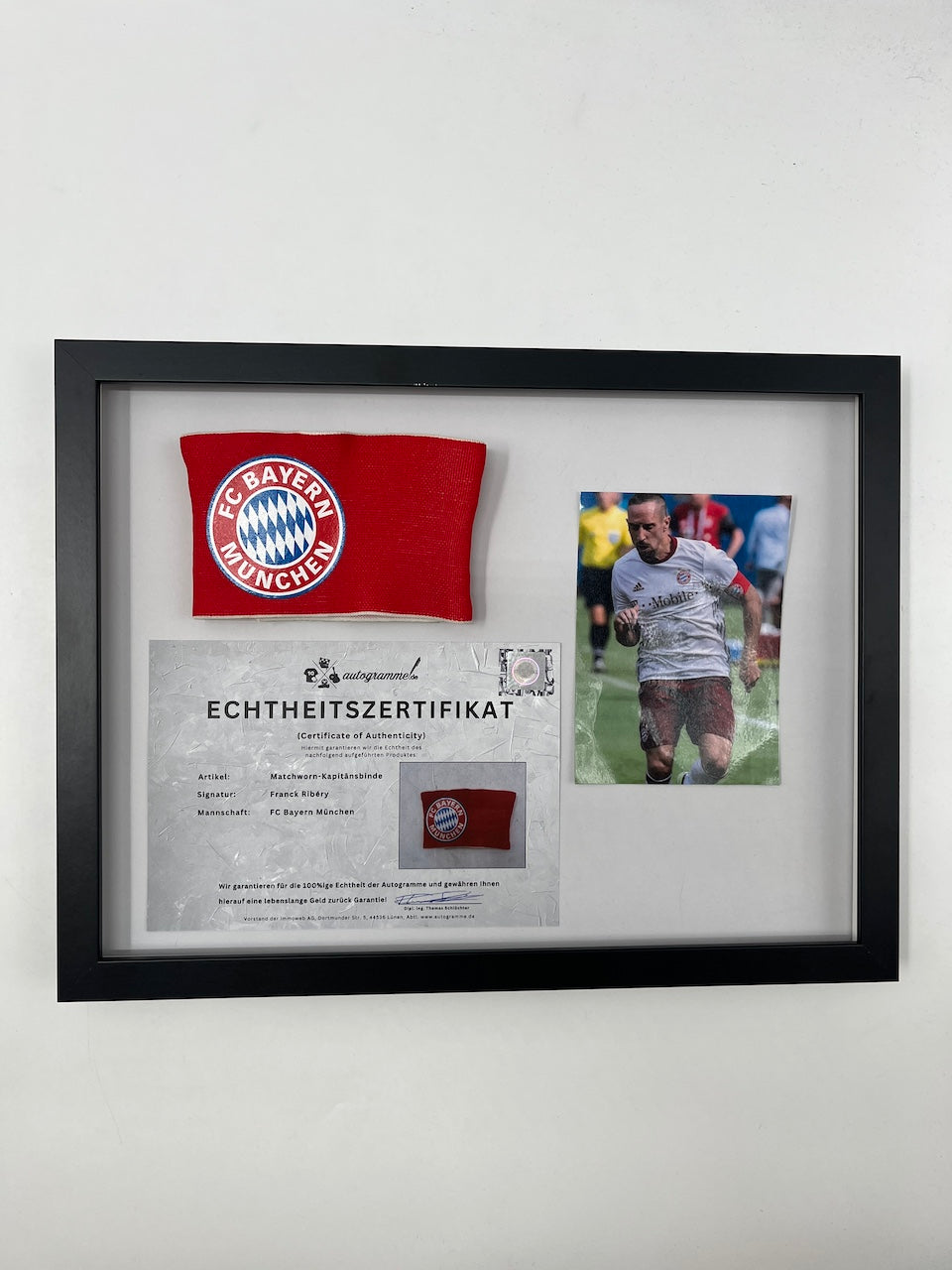 Match-worn captain's armband worn by Franck Ribery at Bayern Munich