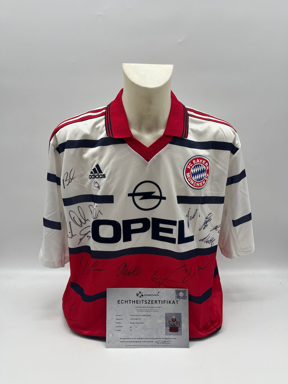 Bayern Munich jersey 1998/1999, team signed, autographed, Adidas XL