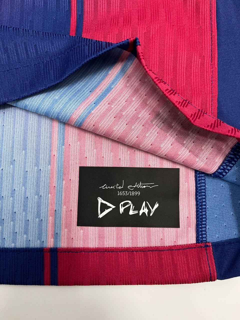 Limited Barcelona x Play jersey Ed Sheeran L 1653/1899