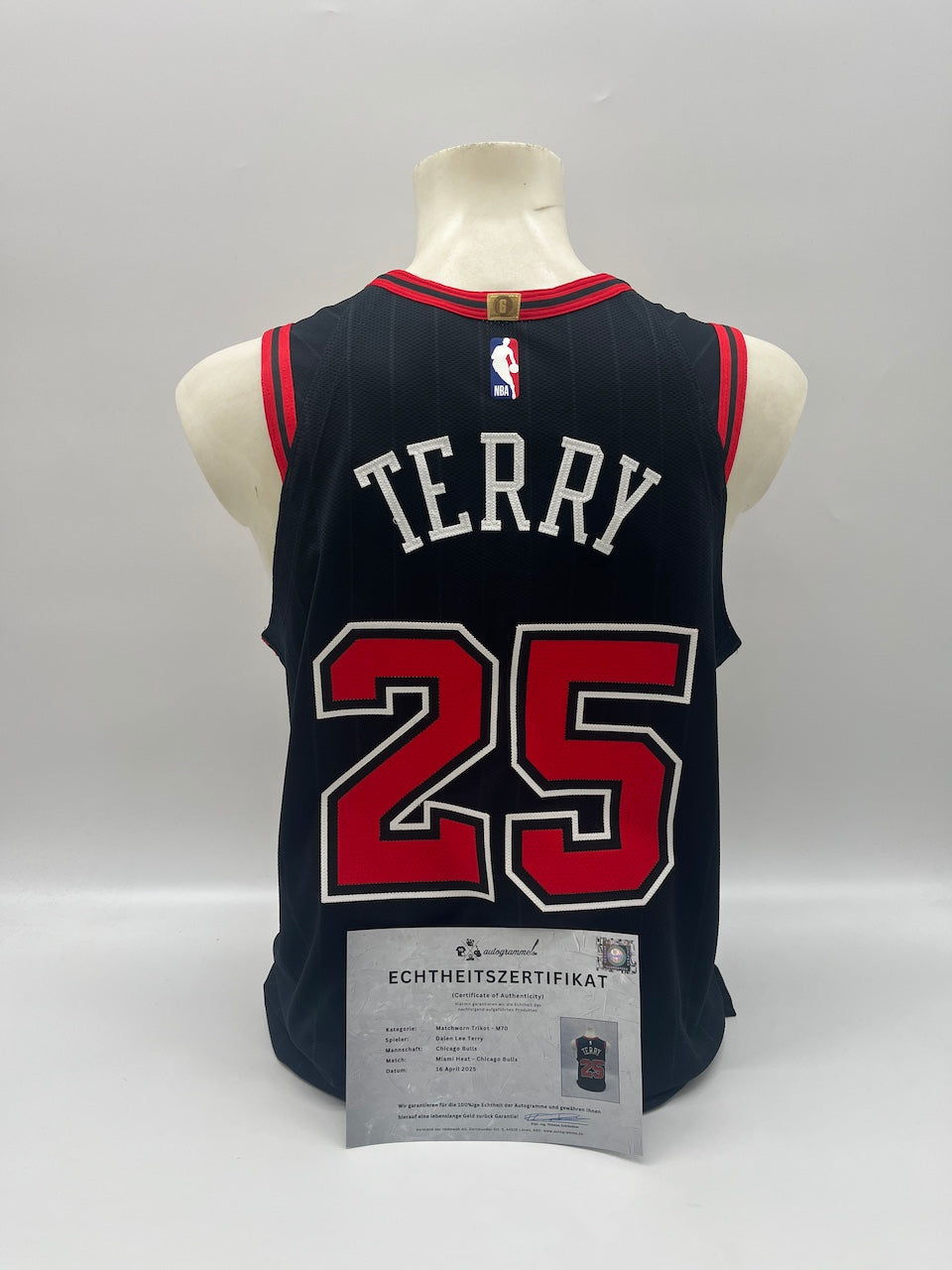 Matchworn Chicago Bulls Trikot getragen von Dalen Lee Terry 16.04.2025