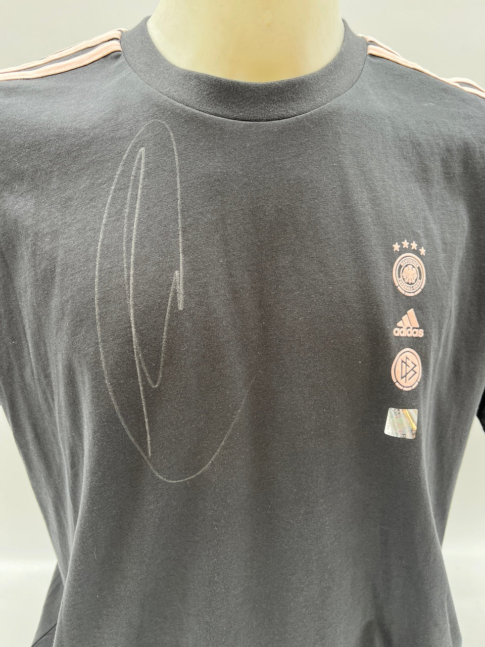 Camiseta de la DFB firmada por Thomas Müller, Alemania M