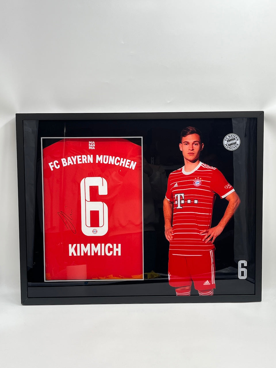 Bayern München Trikot Joshua Kimmich signiert im Rahmen COA Adidas 41/50
