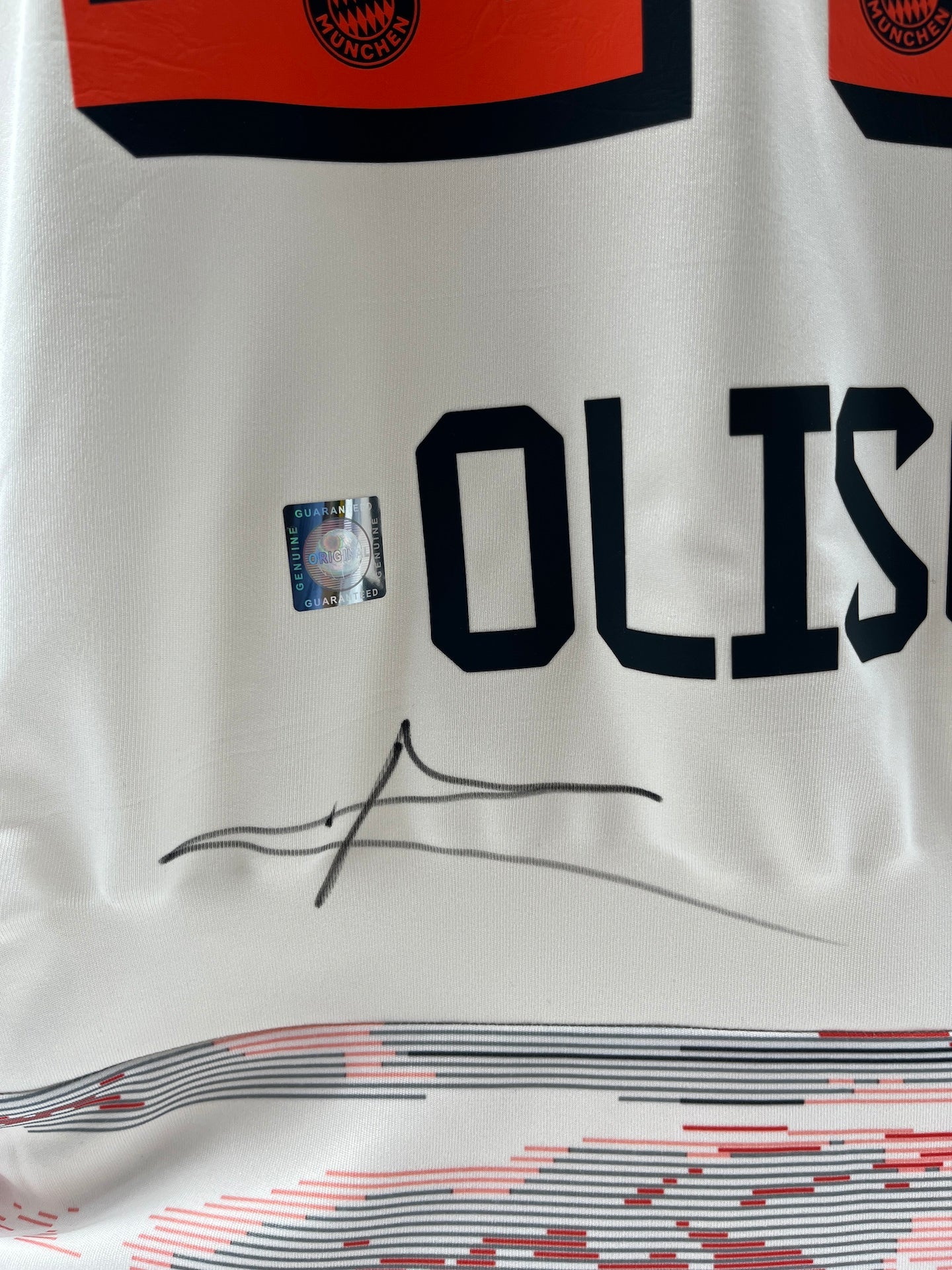 Bayern München Trikot Michael Olise signiert Autogramm Adidas COA M