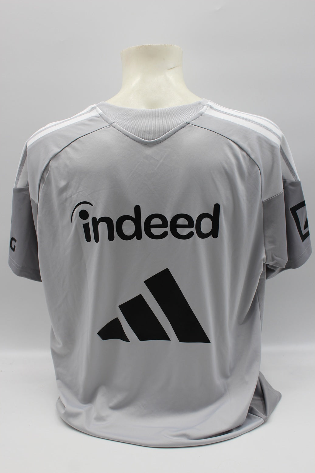 Eintracht Frankfurt Trainingsshirt 2026/2027 Teamsigniert COA Bundesliga Adidas XL