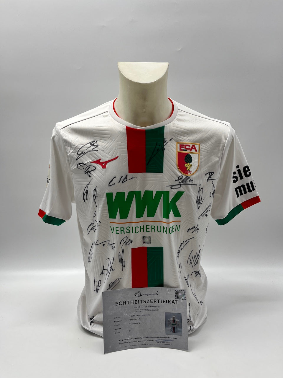FC Augsburg Trikot 2023/2024 Teamsigniert COA Bundesliga M