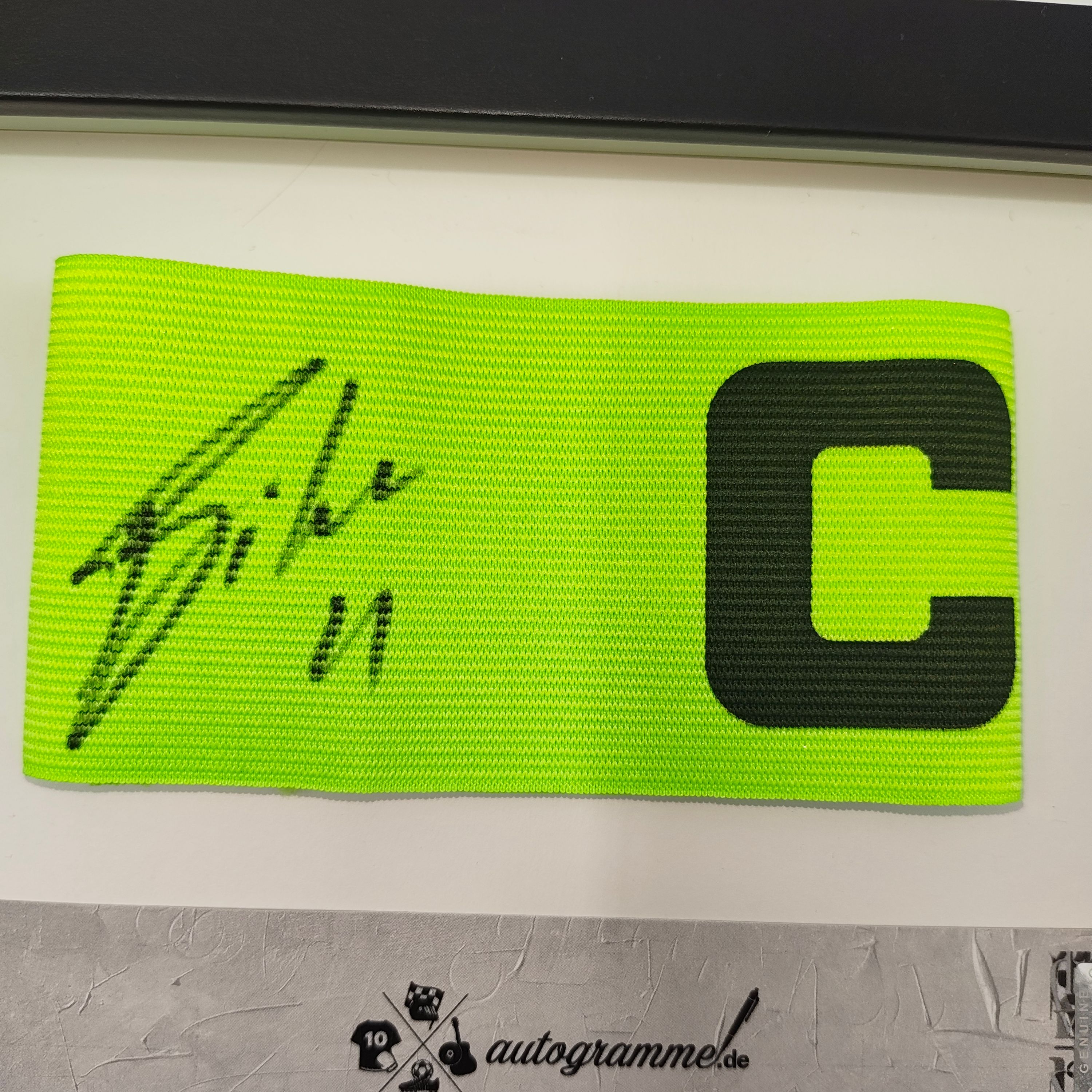 Kapitänsbinde Fabio Silva signiert im Rahmen Borussia Dortmund Autogramm COA