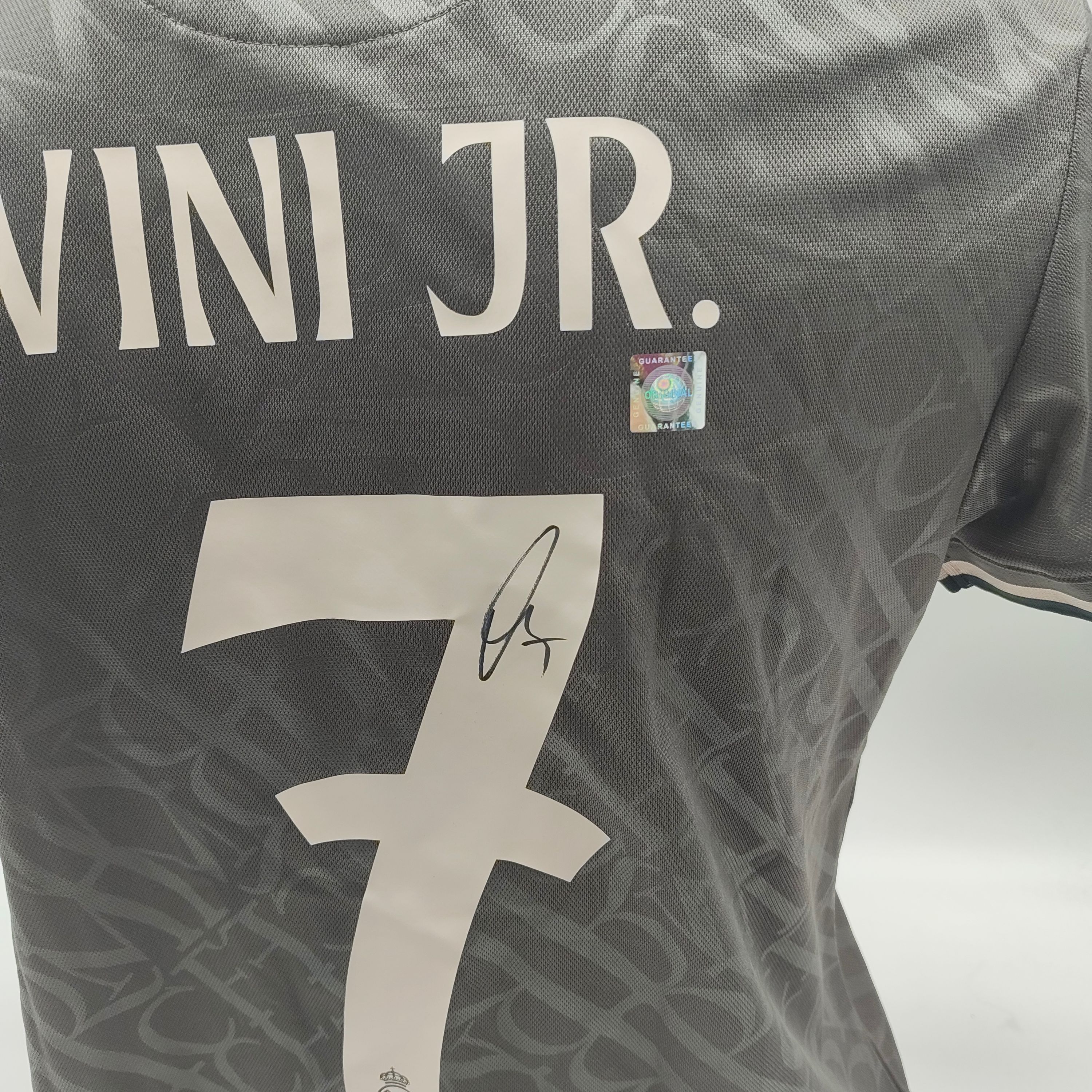 Real Madrid Damen Trikot Vinicius Junior signiert Autogramm Adidas L
