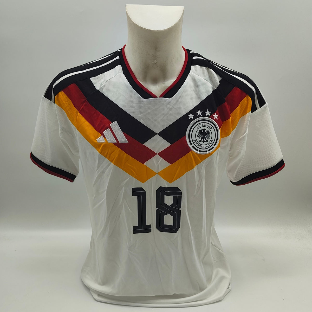 DFB Trikot WM 2026 Nathaniel Brown signiert Adidas COA neu M