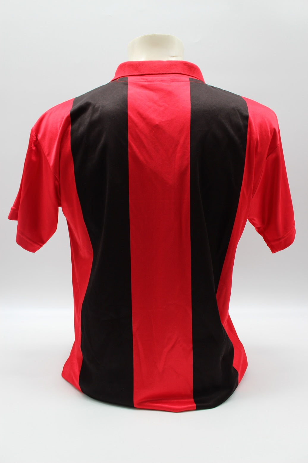 Eintracht Frankfurt Repro Trikot Karl-Heinz Körbel signiert Autogramm M