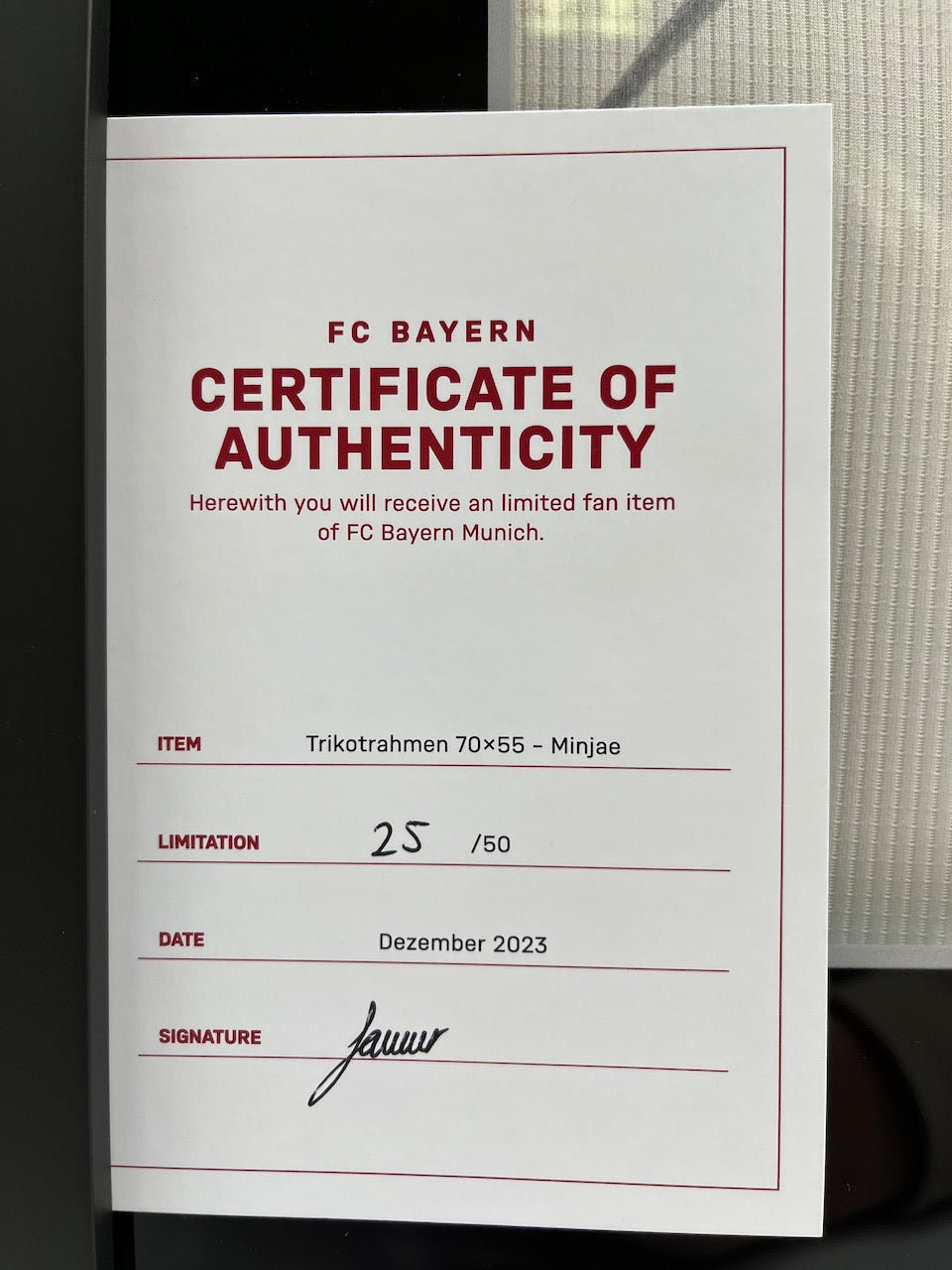 Bayern Munich jersey Kim Minjae signed in the framework of COA new adidas