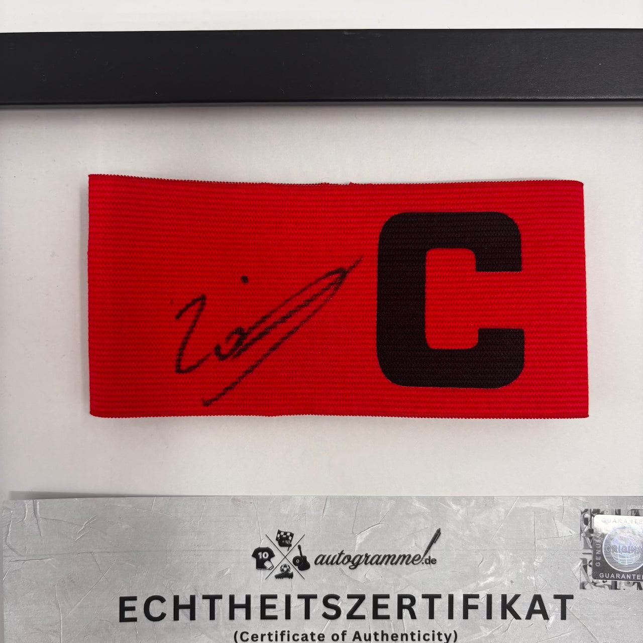 Kapitänsbinde Zaid Tchibara signiert im Rahmen Schalke 04 COA
