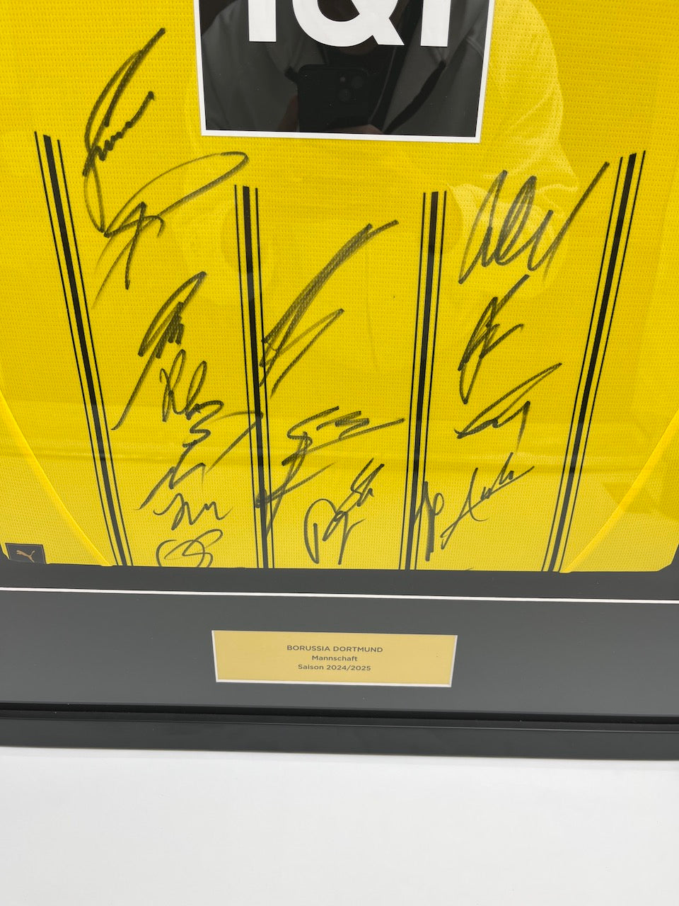 Borussia Dortmund Trikot 2024/2025 team signed as part of PUMA COA BVB
