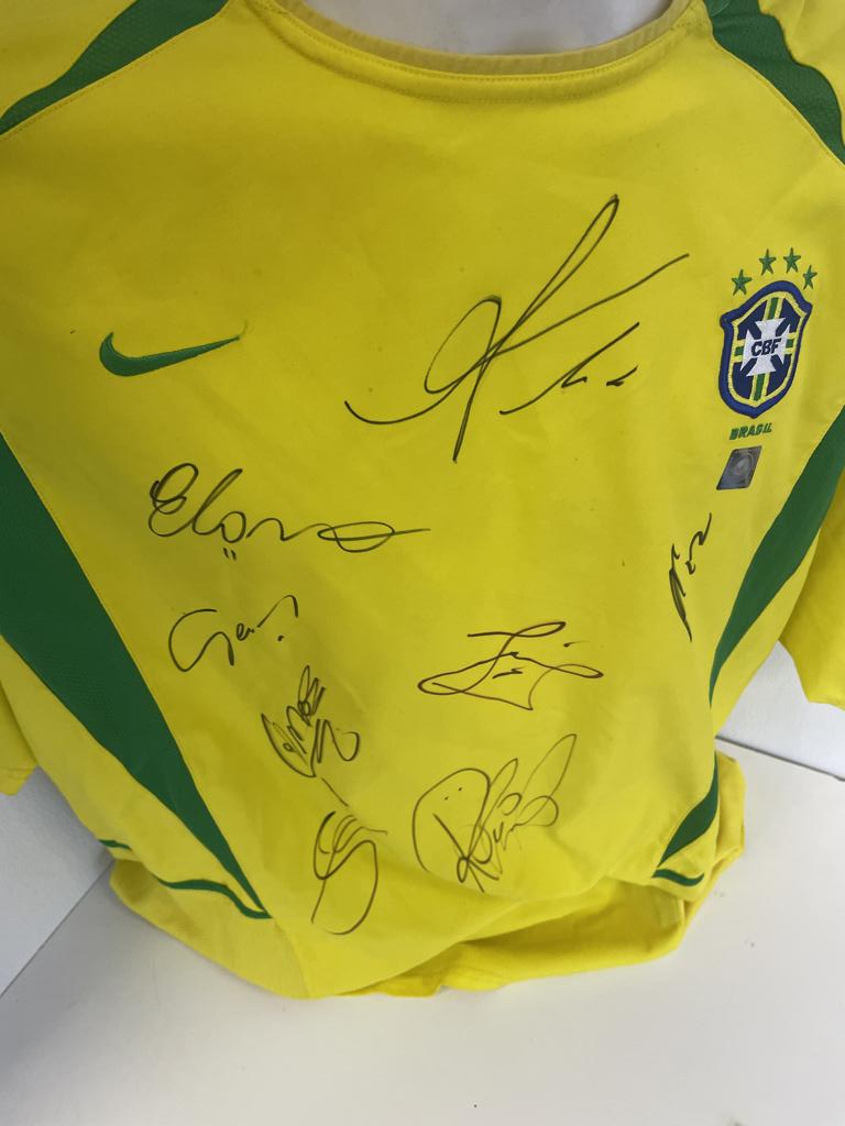 Brazil jersey World Cup 2002 team signed Coa Football Nike World Champion autograph XXL