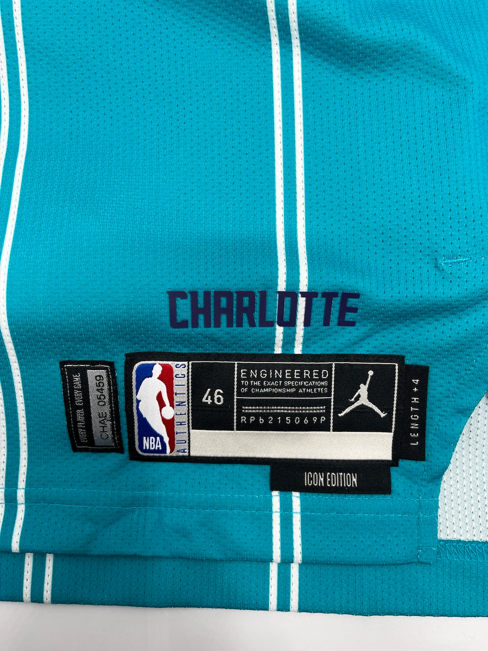 Matchworn Hornets Trikot getragen + signiert von Collin Sexton 23.12.2025