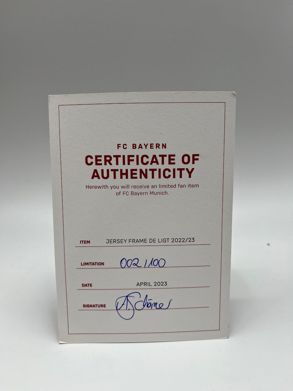 Bayern Munich jersey Matthijs de Ligt signed in the framework of COA new adidas