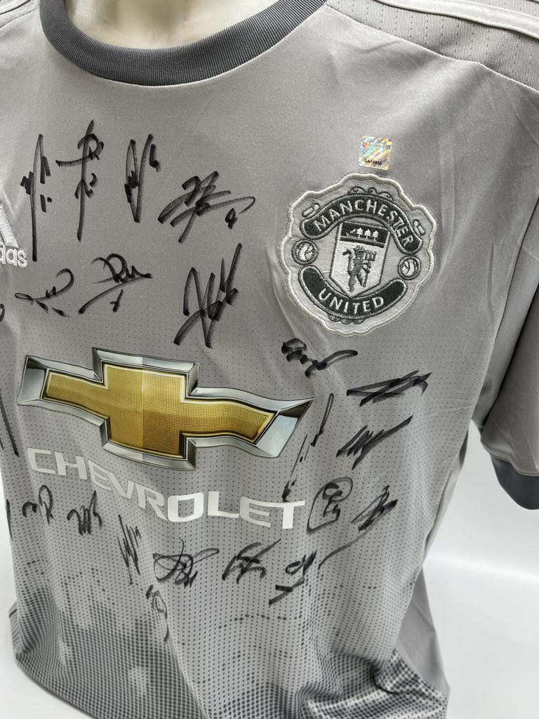 Manchester United Trikot 2017/2018 team signed football adidas XL