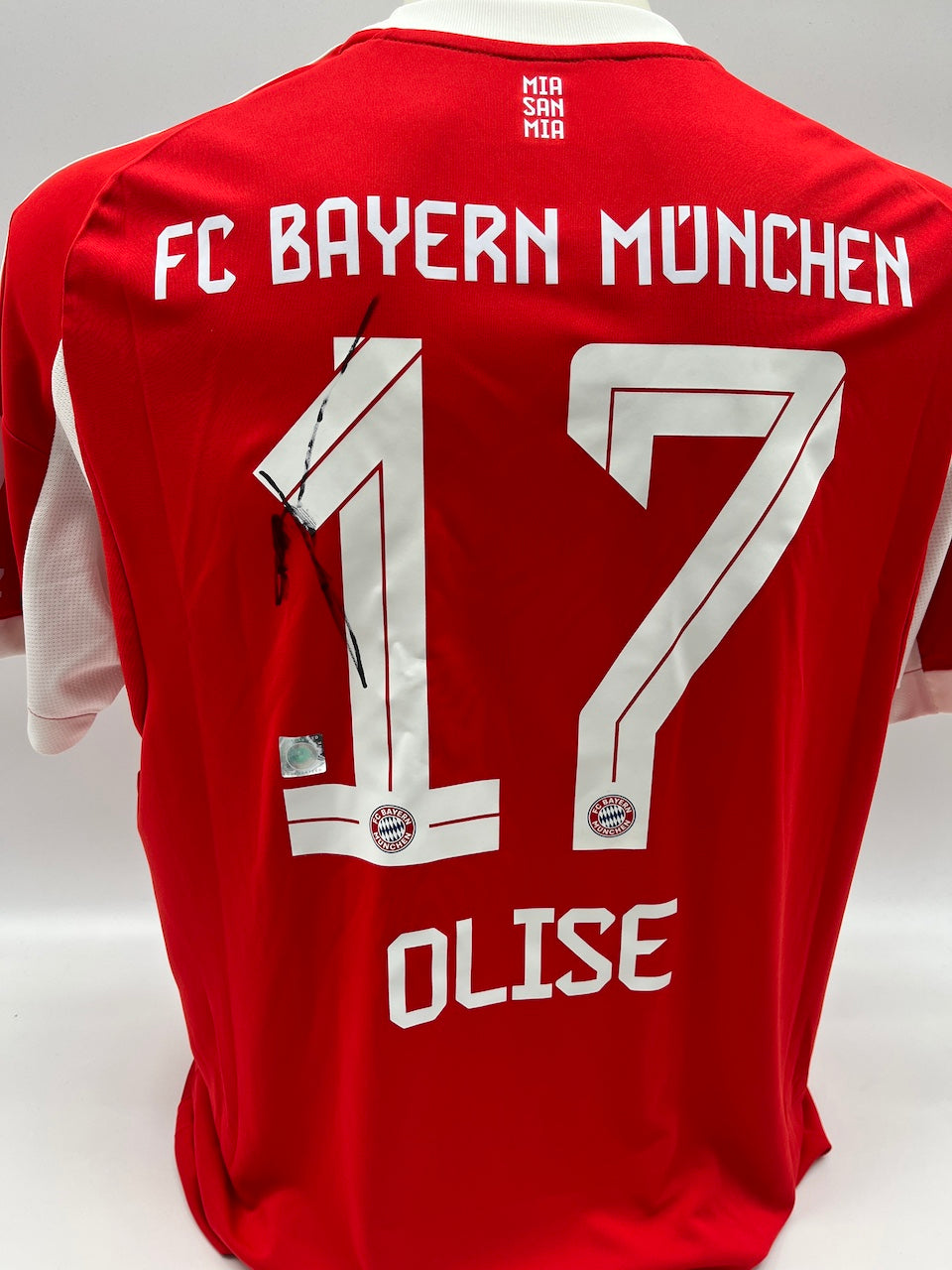 Bayern München Trikot Michael Olise signiert Autogramm Adidas COA L