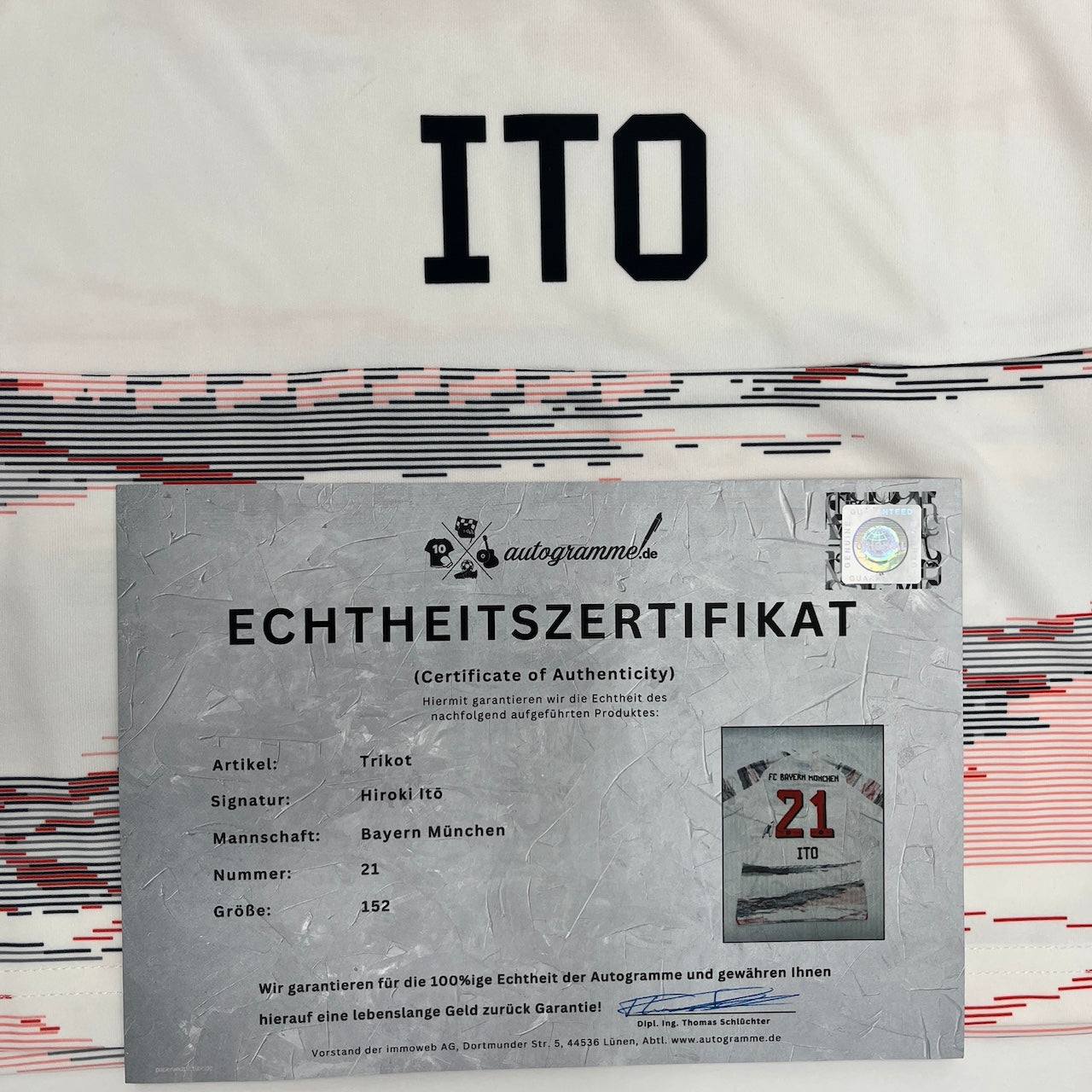 Bayern München Trikot Hiroki Ito signiert im Rahmen COA Adidas 152