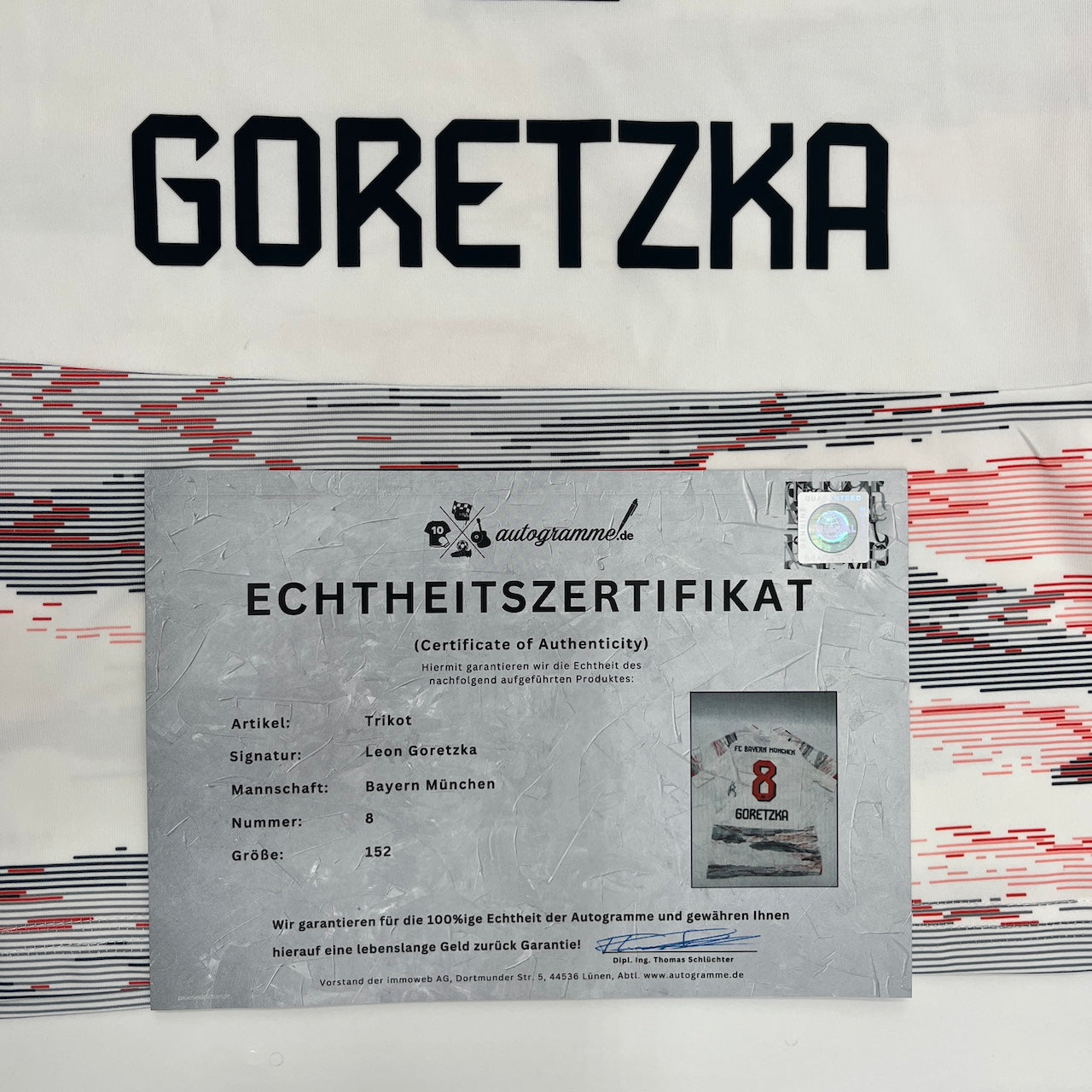 Bayern München Trikot Leon Goretzka signiert im Rahmen COA Adidas 152