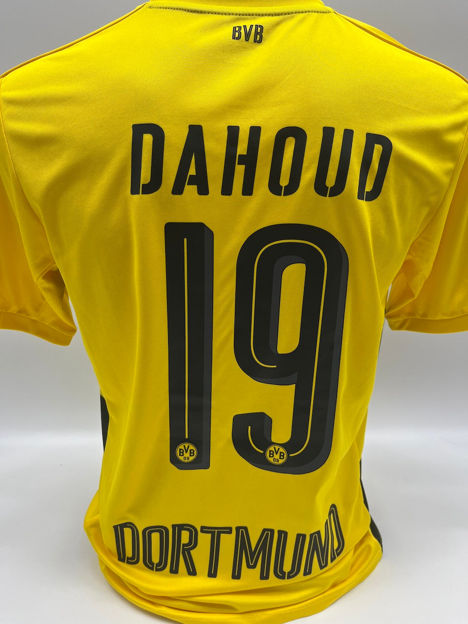 Matchworn Dortmund jersey worn by Mahmoud Dahoud 02/22/2018