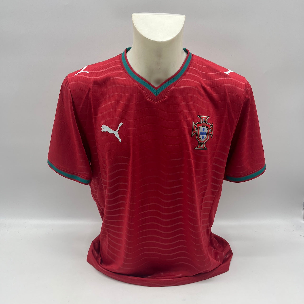Portugal Trikot Cristiano Ronaldo signiert Autogramm COA Fußball 2026 Rot L