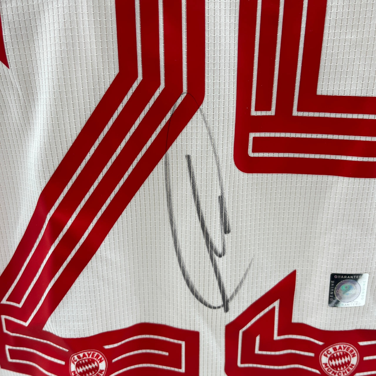 Bayern München Trikot Thomas Müller signiert Autogramme Adidas M