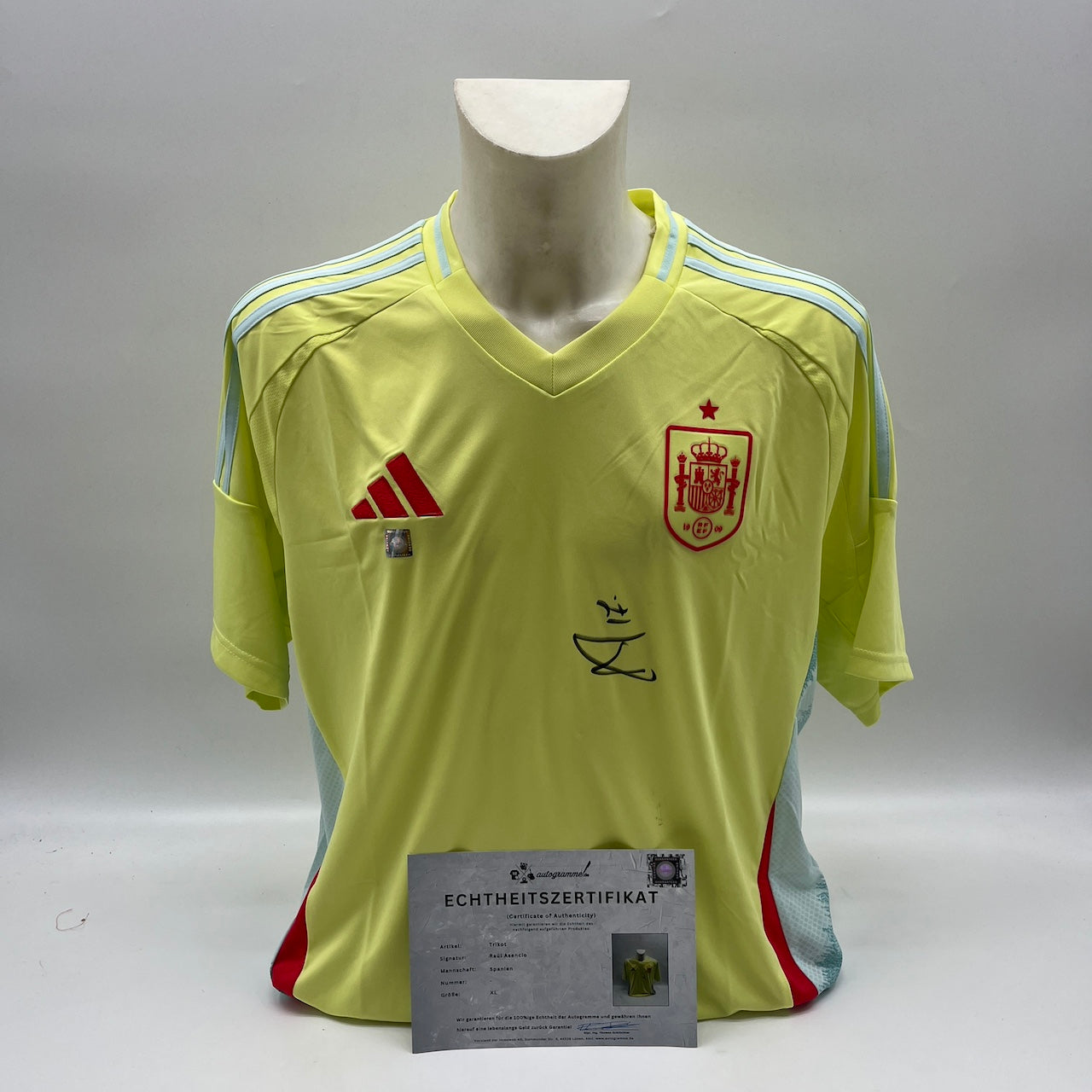 Spanien Trikot Raul Asencio signiert Adidas COA Autogramm neu XL