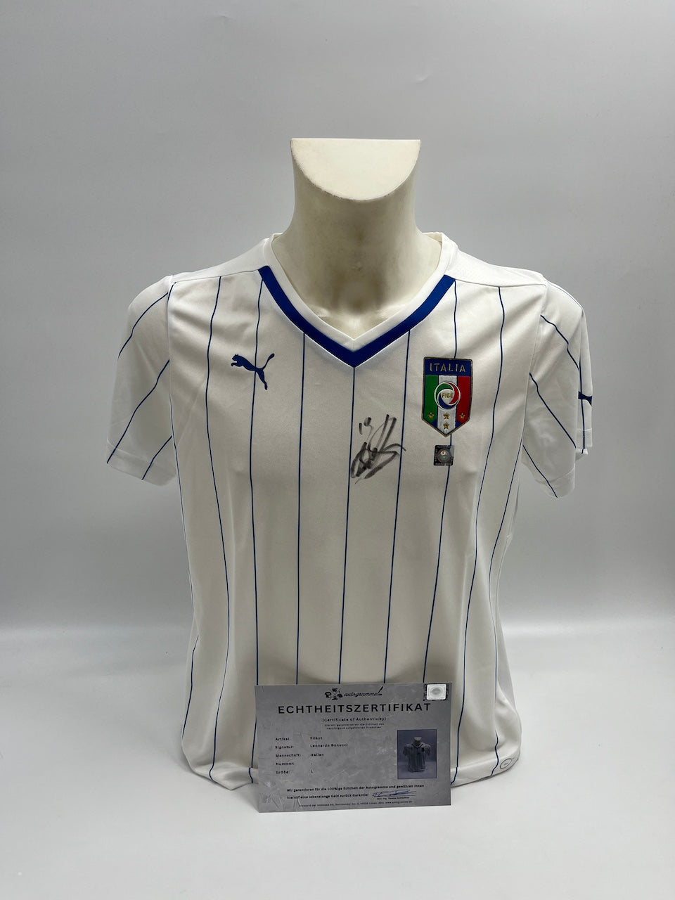 Italy women's jersey Leonardo Bonucci signed autograph COA new L