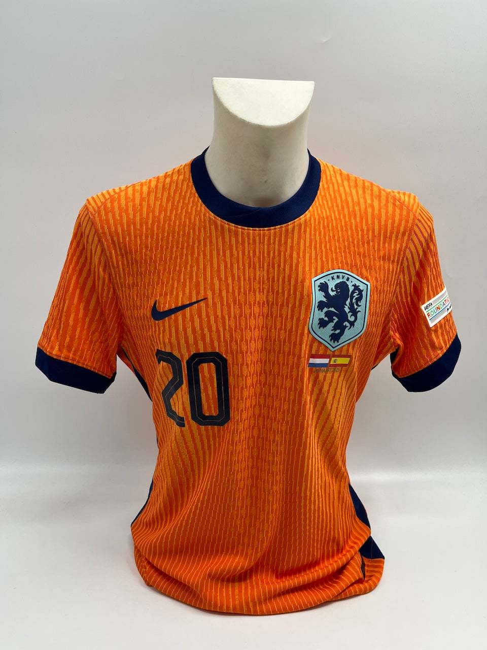 Matchworn Netherlands Worn and signed by Mats Wieffer 20.03.2025