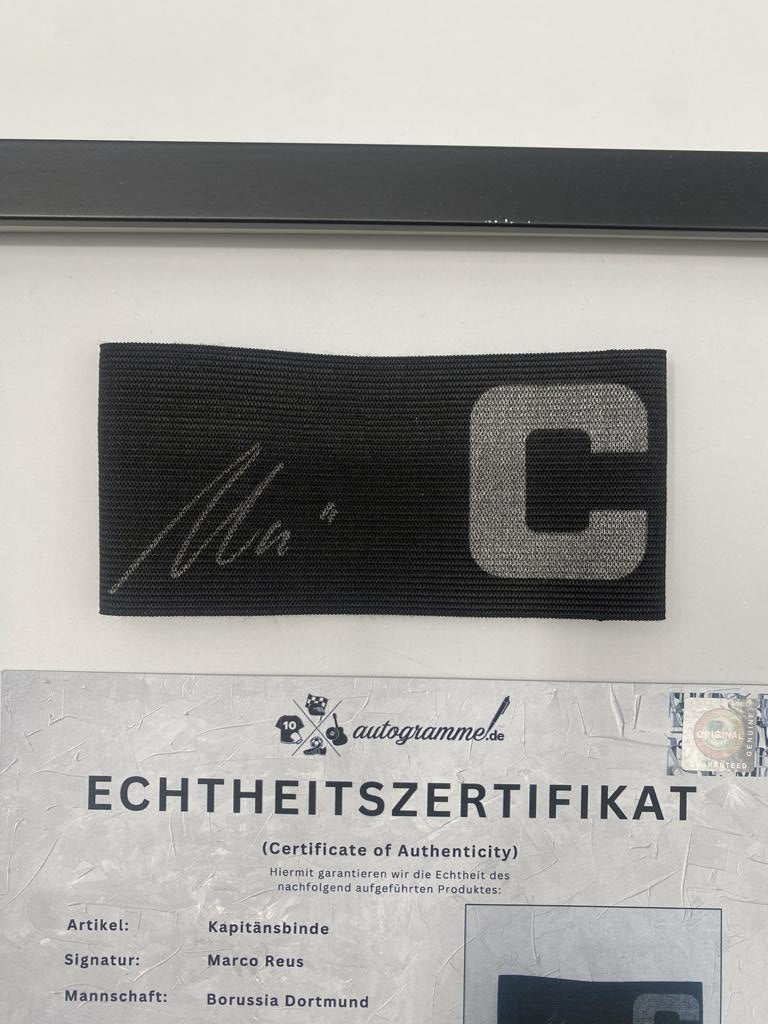 Kapitänsbinde Marco Reus signiert im Rahmen Borussia Dortmund Autogramm COA