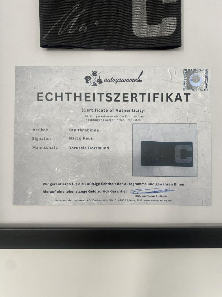 Kapitänsbinde Marco Reus signiert im Rahmen Borussia Dortmund Autogramm COA