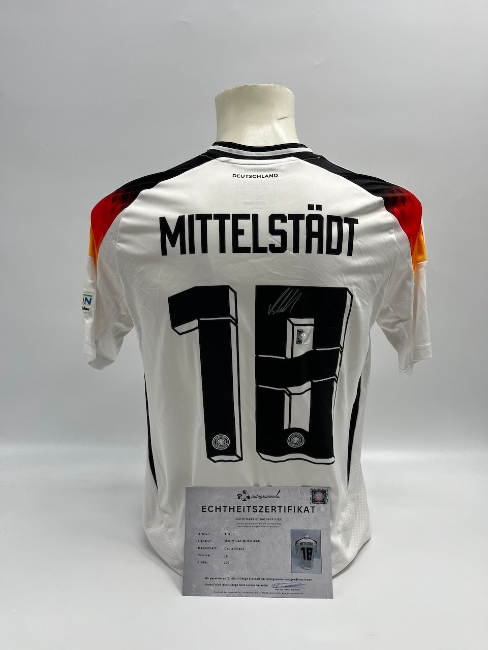 DFB jersey Maximilian Mittelstädt signed Germany DFB Autogram COA 176