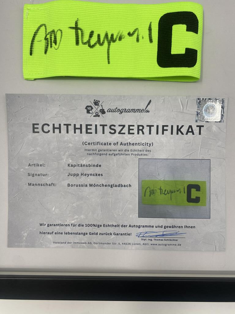 Captain's armband Jupp Heynckes signed in frame Borussia Mönchengladbach autograph