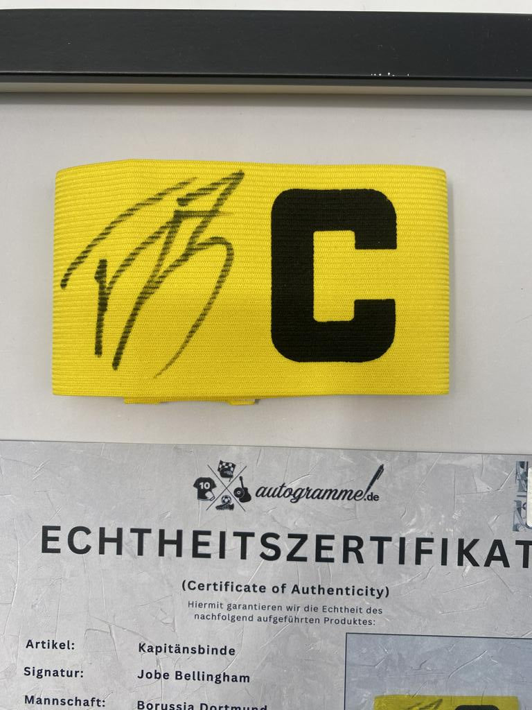 Kapitänsbinde Jobe Bellingham signiert im Rahmen Borussia Dortmund Autogramm COA