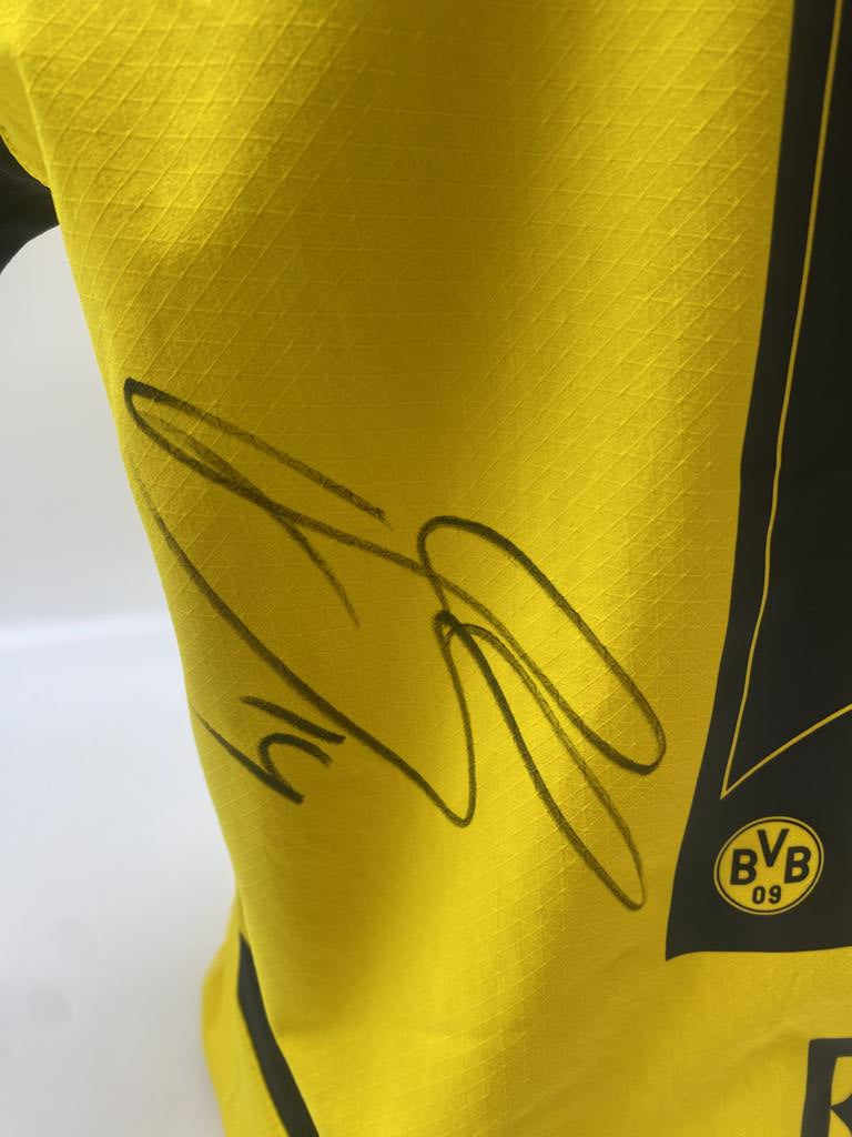 Borussia Dortmund Authentic Jersey Maximilian Beier signed BVB new Puma M