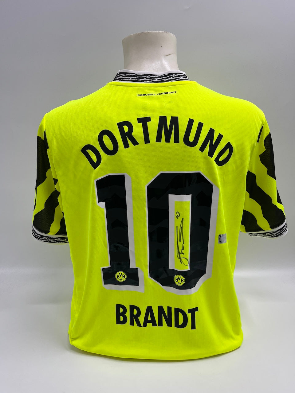 BVB Sondertrikot signiert Julian Brandt BVB Autogramm Puma XL