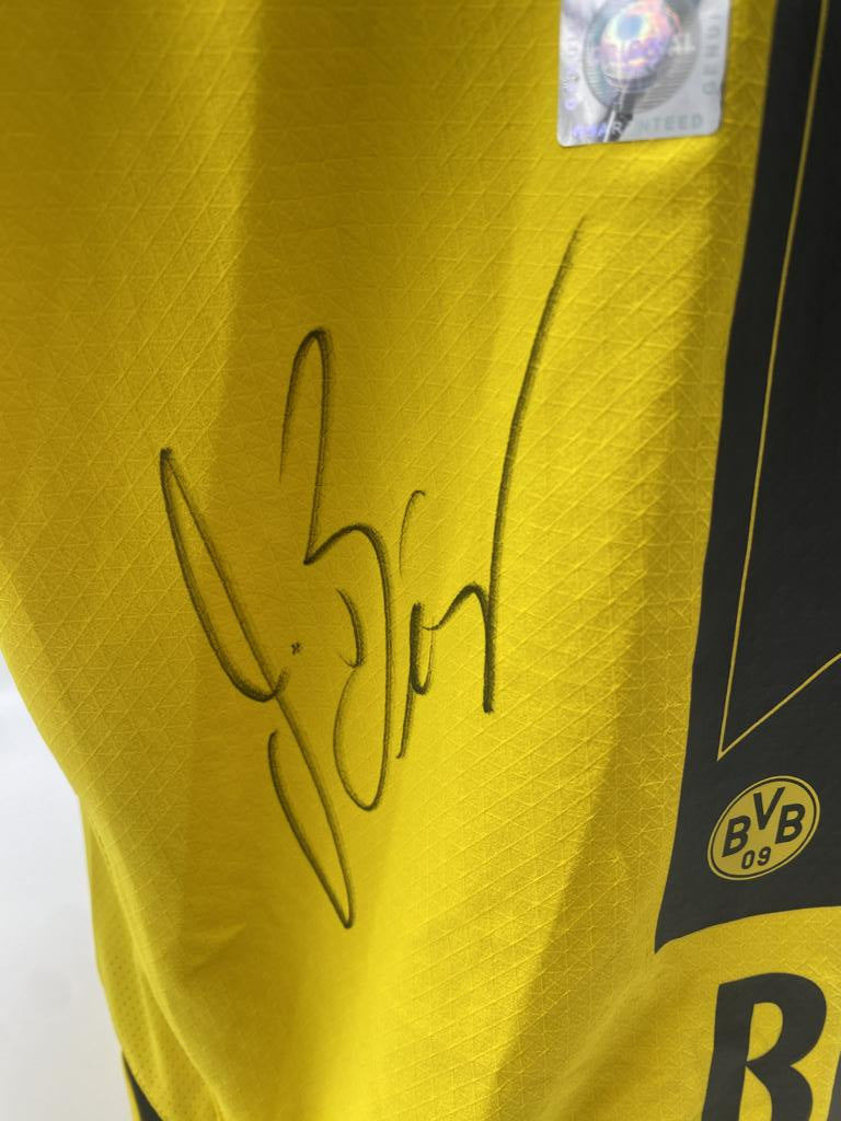 Borussia Dortmund Authentic Jersey Maximilian Beier signed BVB new Puma M