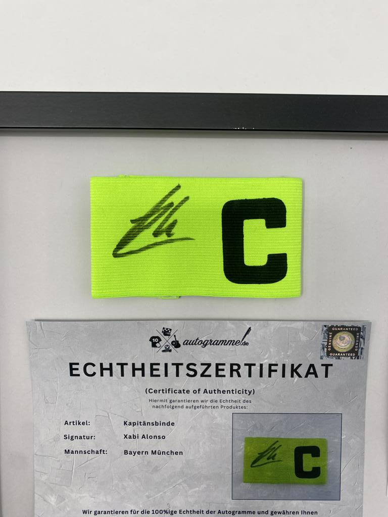 Kapitänsbinde Xabi Alonso signiert im Rahmen Bayern München Autogramm COA