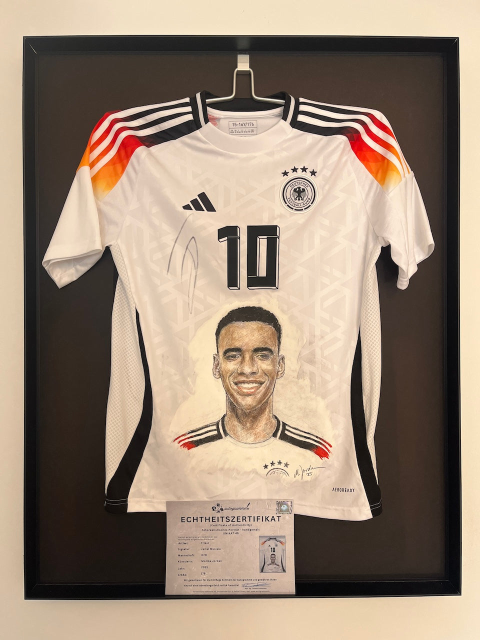 DFB Trikot Portrait Jamal Musiala handgemalt und signiert Adidas 176