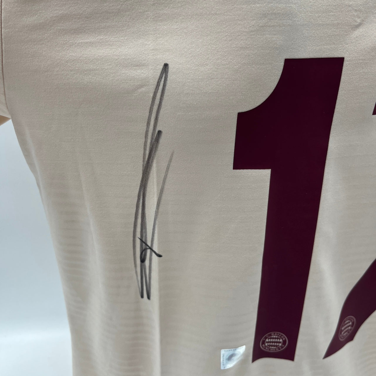 Bayern München Damentrikot Michael Olise signiert Autogramm Adidas COA L