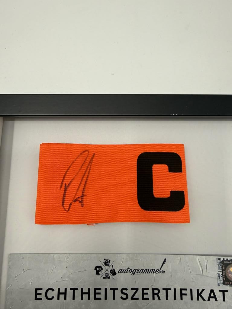 Captain's armband signed by Robert Andrich in a frame, Bayer 04 Leverkusen autograph