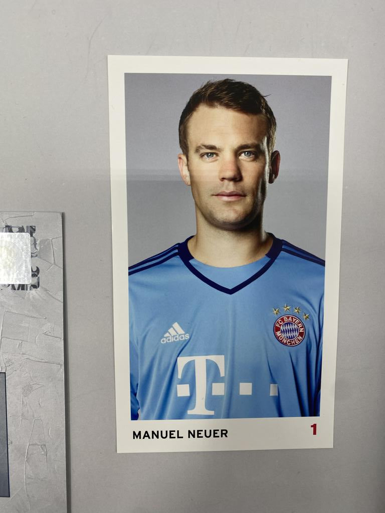 Captain's armband signed by Manuel Neuer as part of a Bayern Munich football autograph