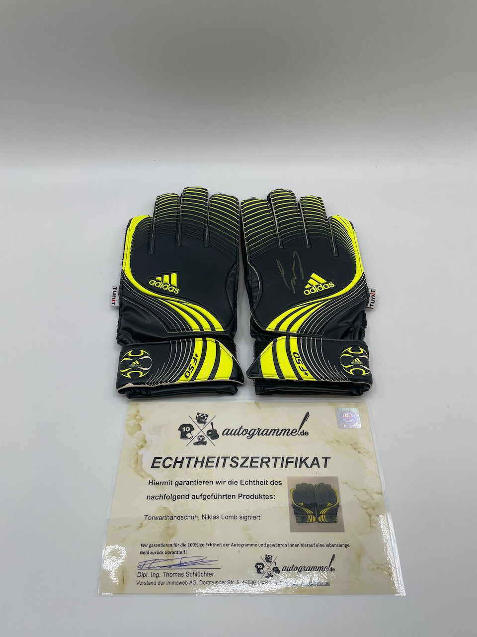 Goalkeeper glove Niklas Lomb signed autograph Bayer Leverkusen Coa