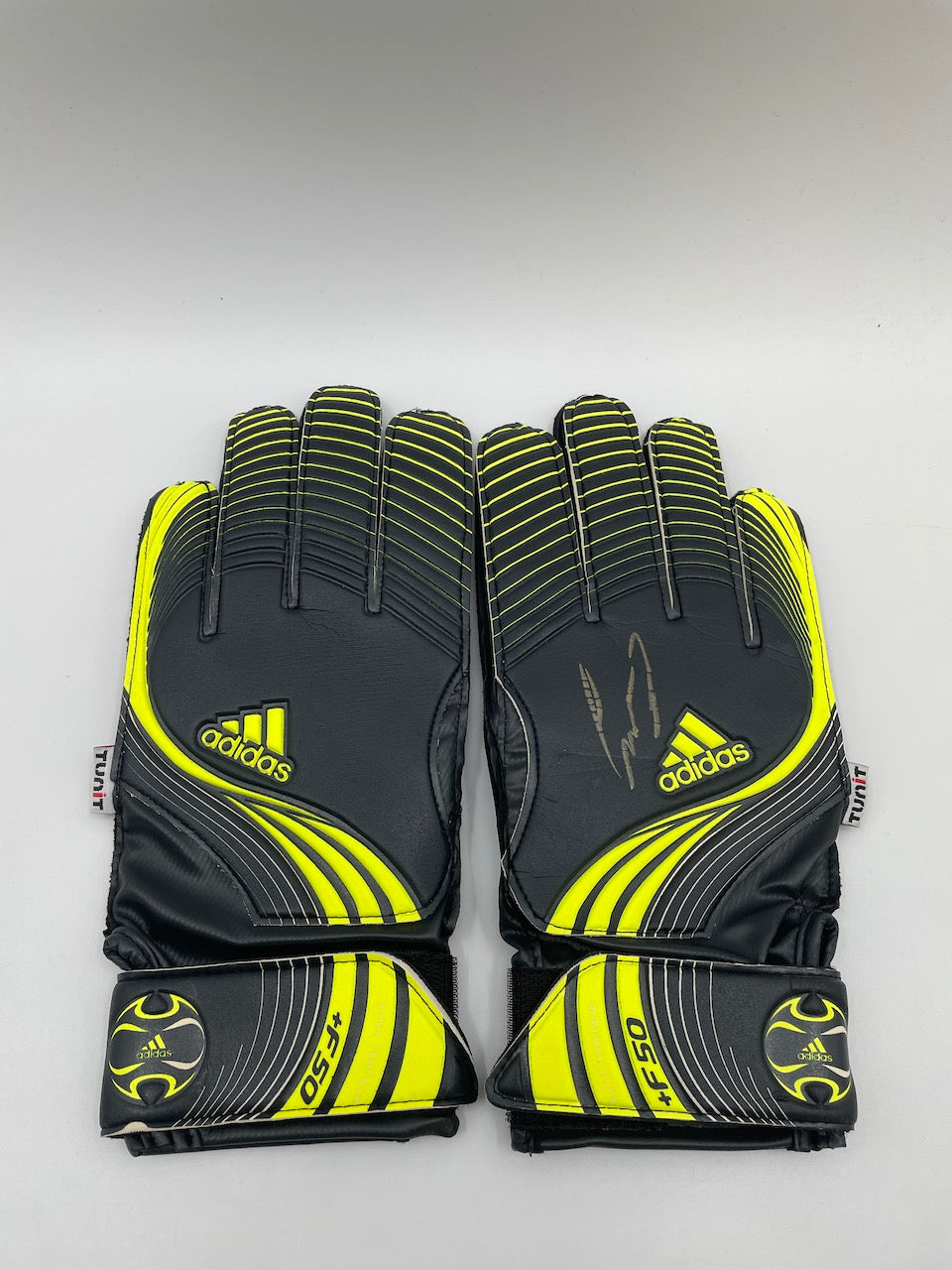 Goalkeeper glove Niklas Lomb signed autograph Bayer Leverkusen Coa