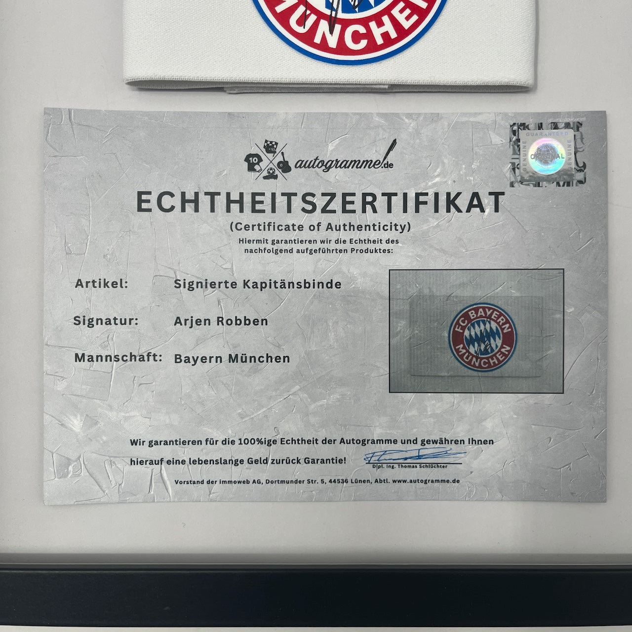 Kapitänsbinde Arjen Robben signiert im Rahmen Bayern München