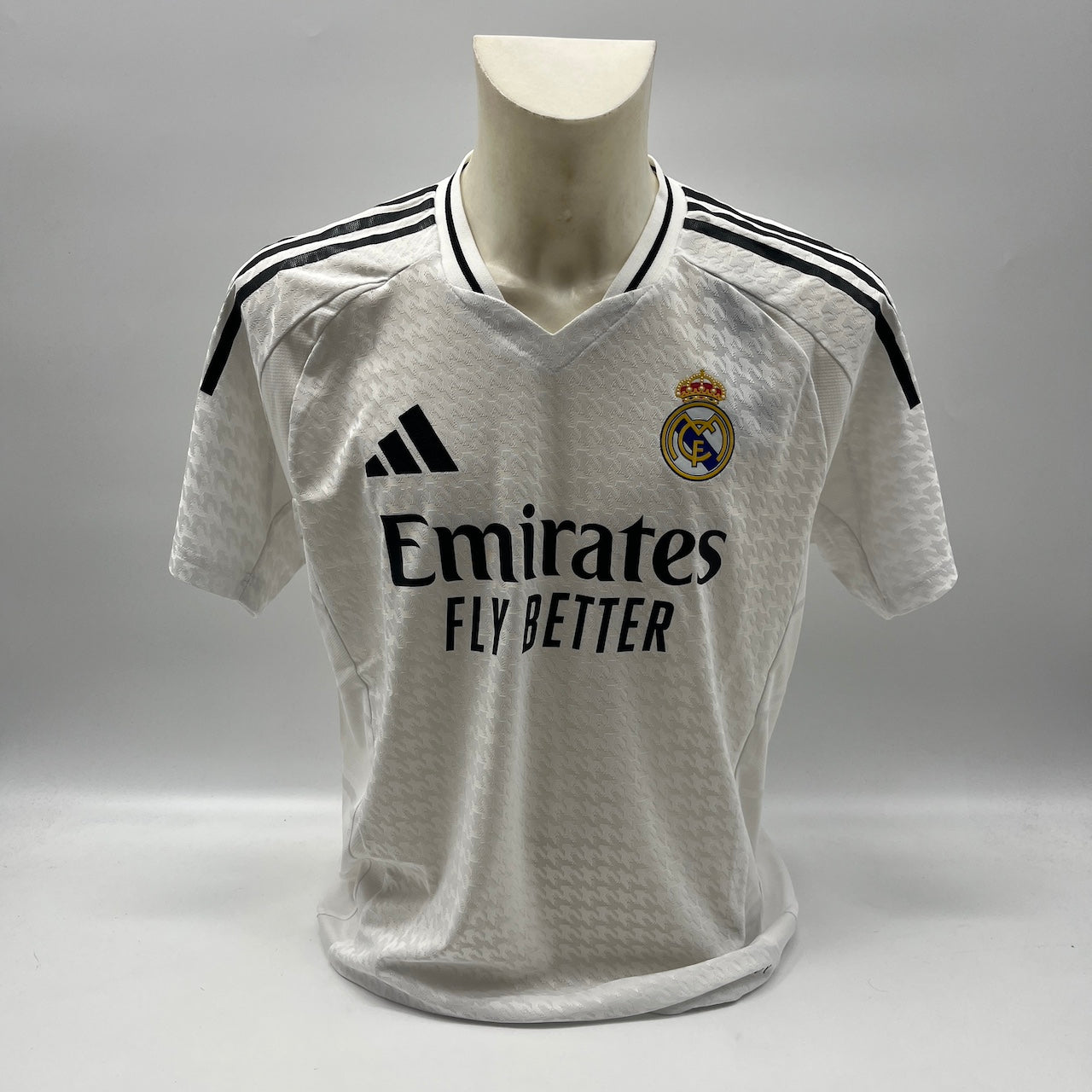 Real Madrid Authentic-Trikot Federico Valverde signiert Autogramm Adidas COA L