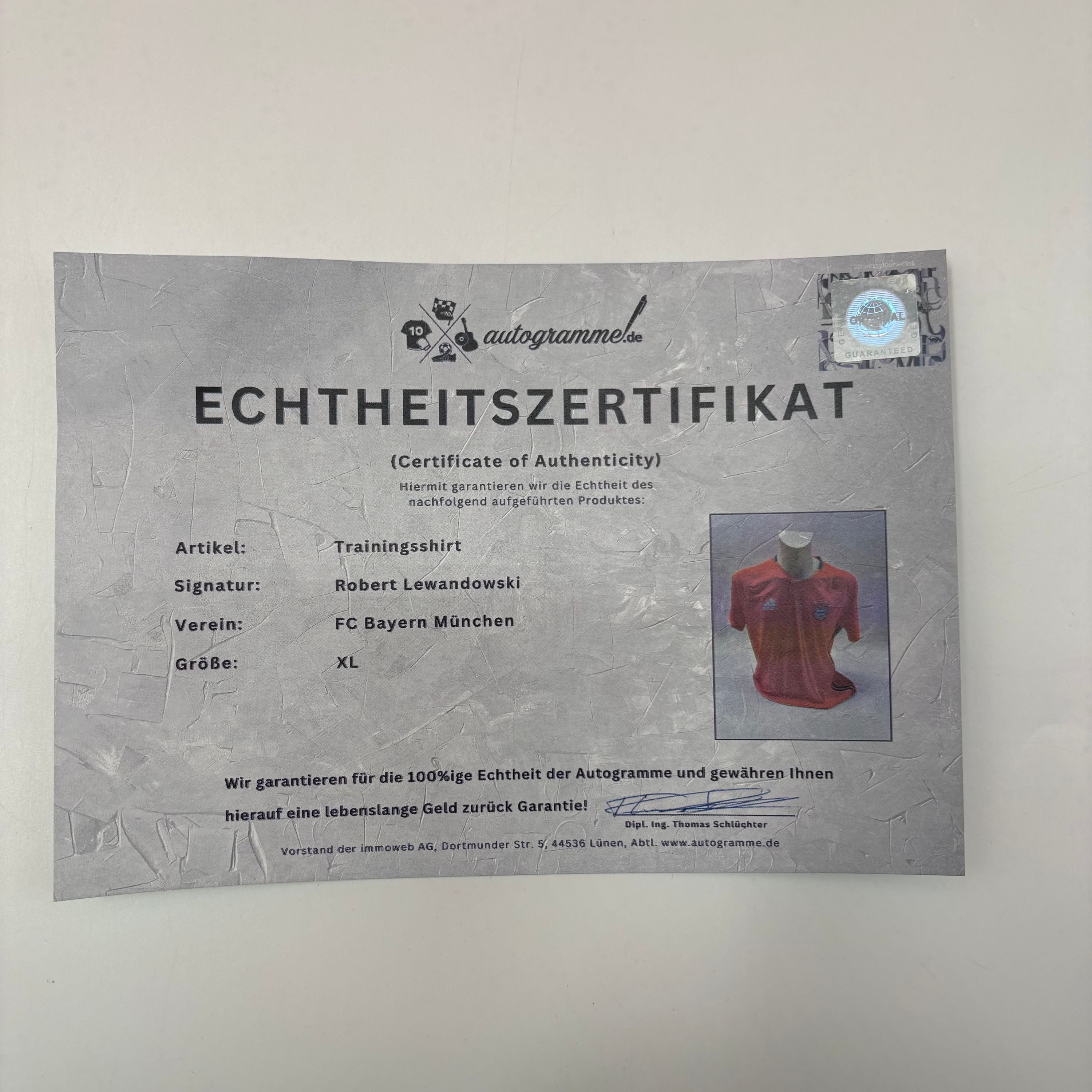 Bayern München Trainingsshirt Robert Lewandowski signiert Autogramme Adidas XL